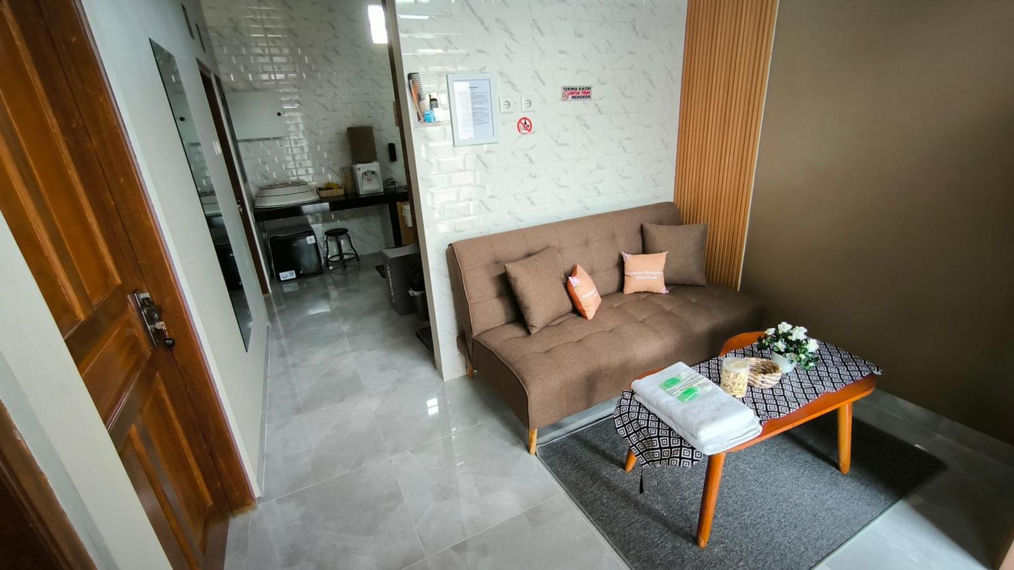 Premier Homestay Syariah Kalasan Bagian luar foto